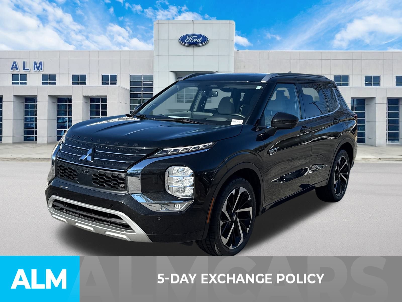 Used 2023 Mitsubishi Outlander SEL image 4