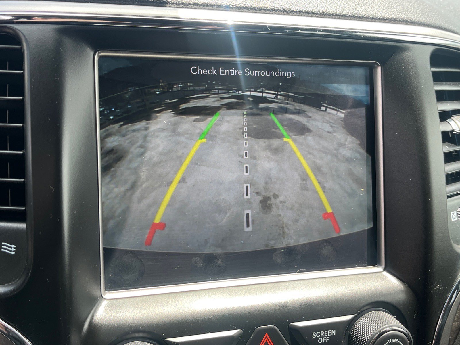Used 2018 Jeep Grand Cherokee Altitude AWD/4WD image 10