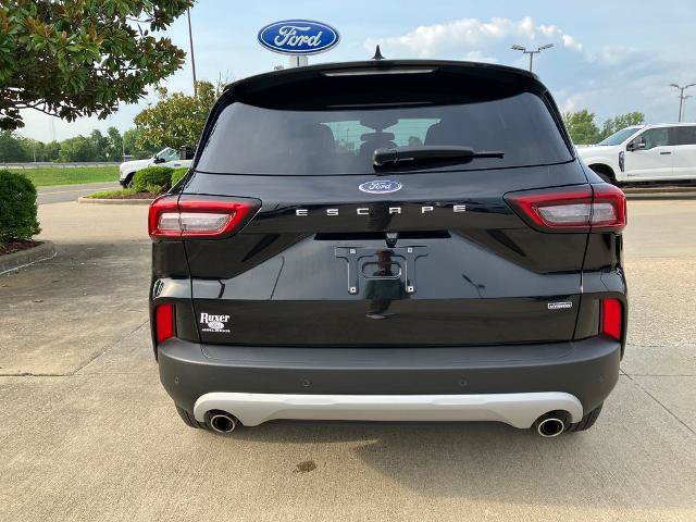 Certified 2025 Ford Escape SE FWD image 5