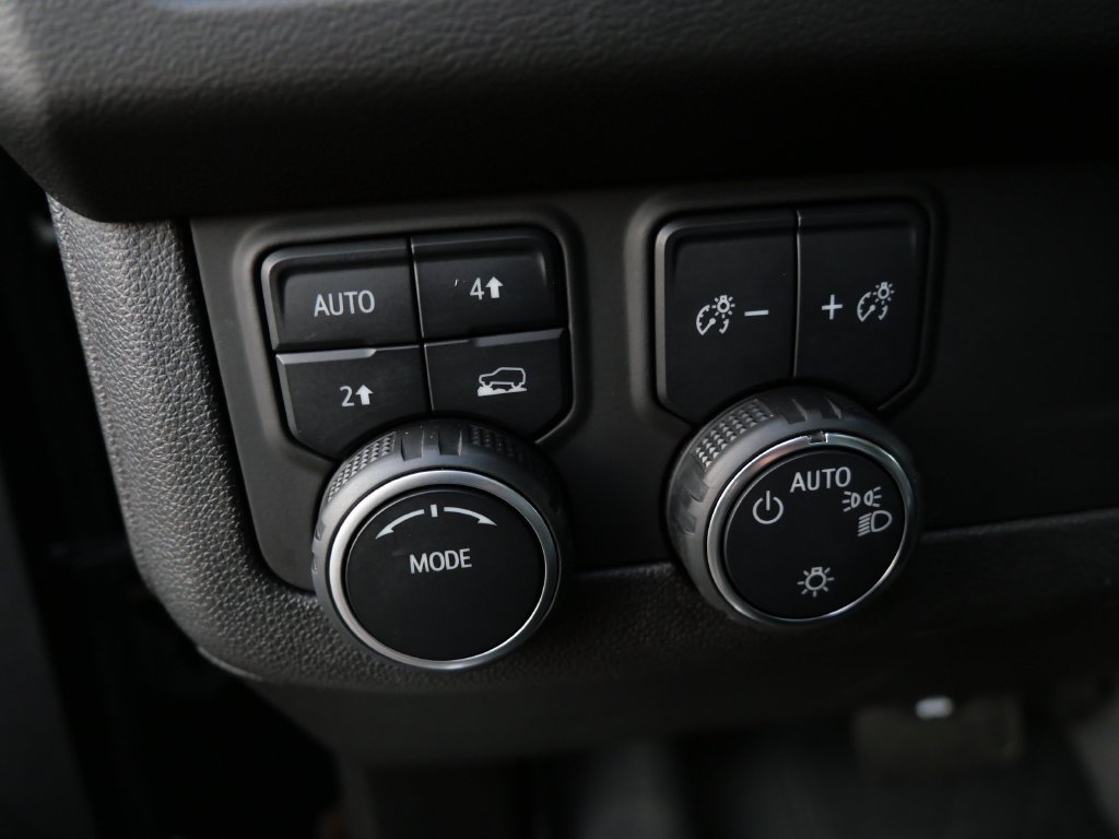 Used 2021 Chevrolet Tahoe RST w/ Rear Media and Nav Package AWD/4WD image 17