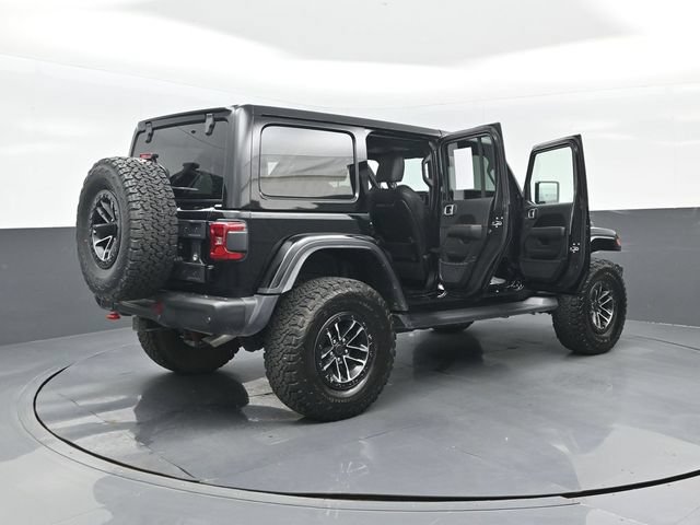 Used 2025 Jeep Wrangler Unlimited Rubicon AWD/4WD image 26