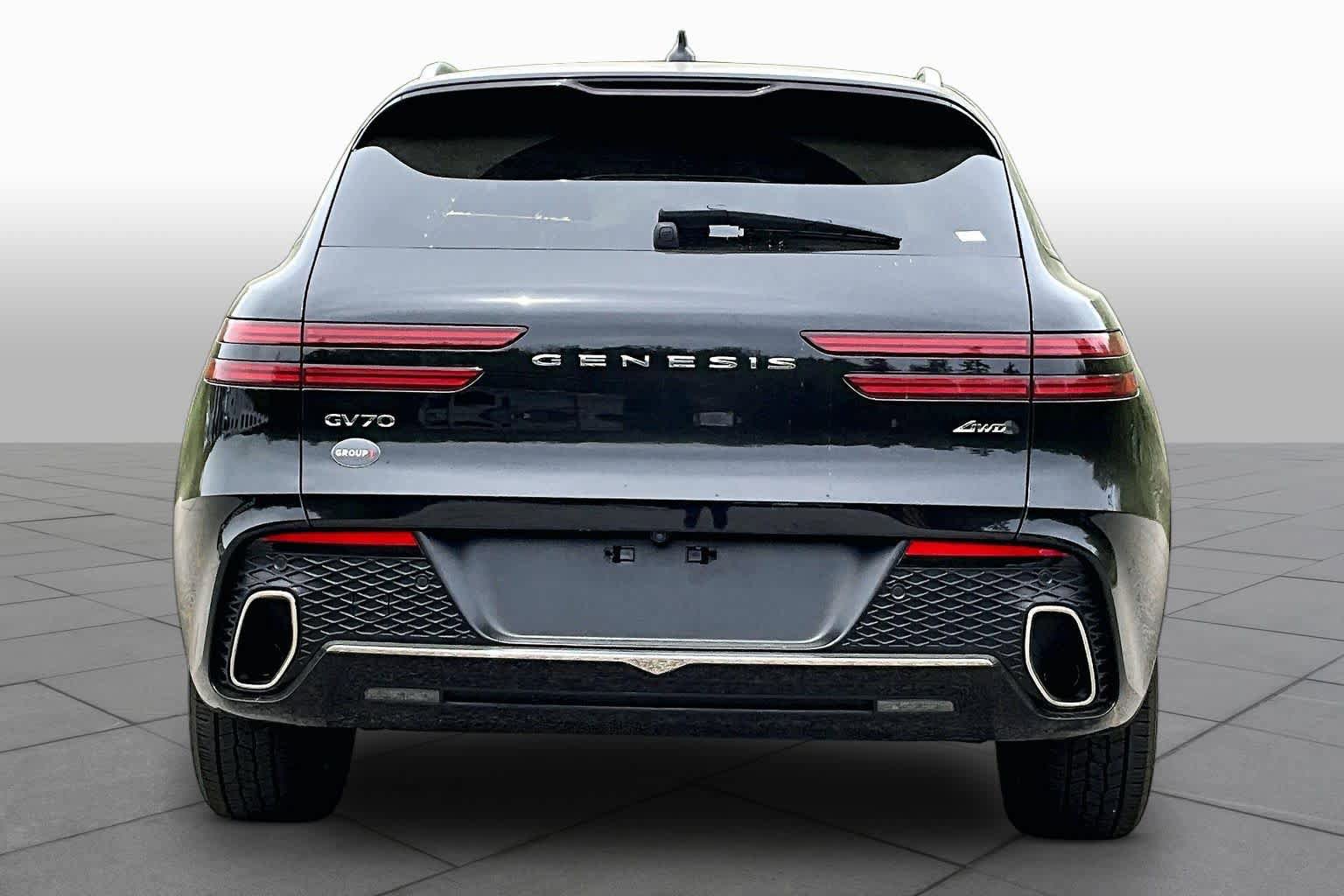 Used 2025 Genesis GV70 2.5T AWD/4WD image 5