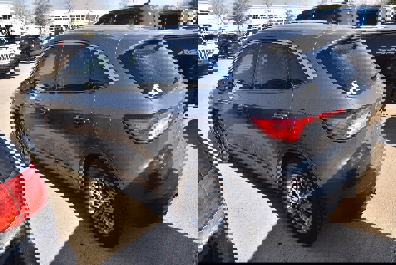 Certified 2022 Ford Escape SE image 3