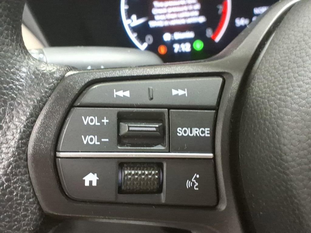 Used 2024 Honda HR-V LX image 19