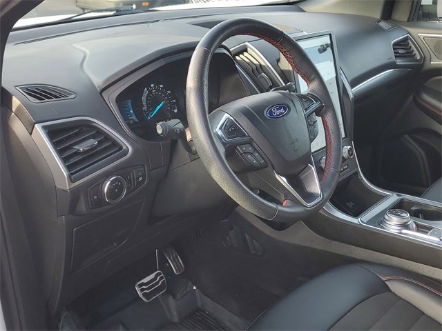 Certified 2024 Ford Edge ST-Line image 12