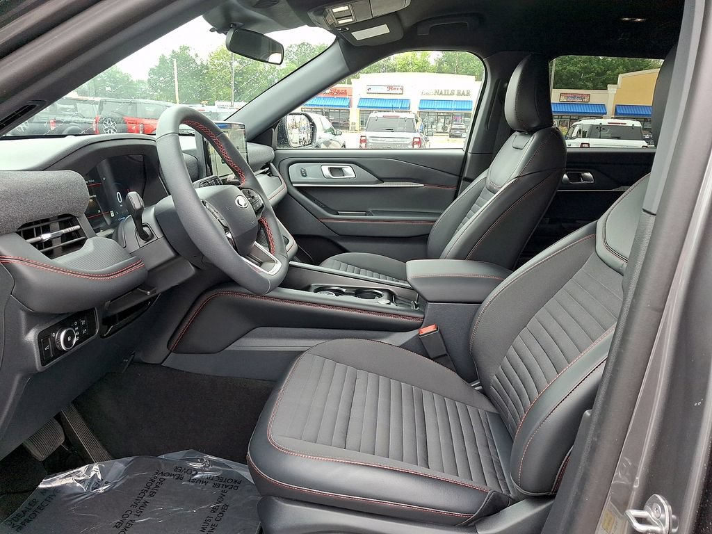 Certified 2026 Ford Explorer ST-Line w/ ST-Line Street Pack AWD/4WD image 13