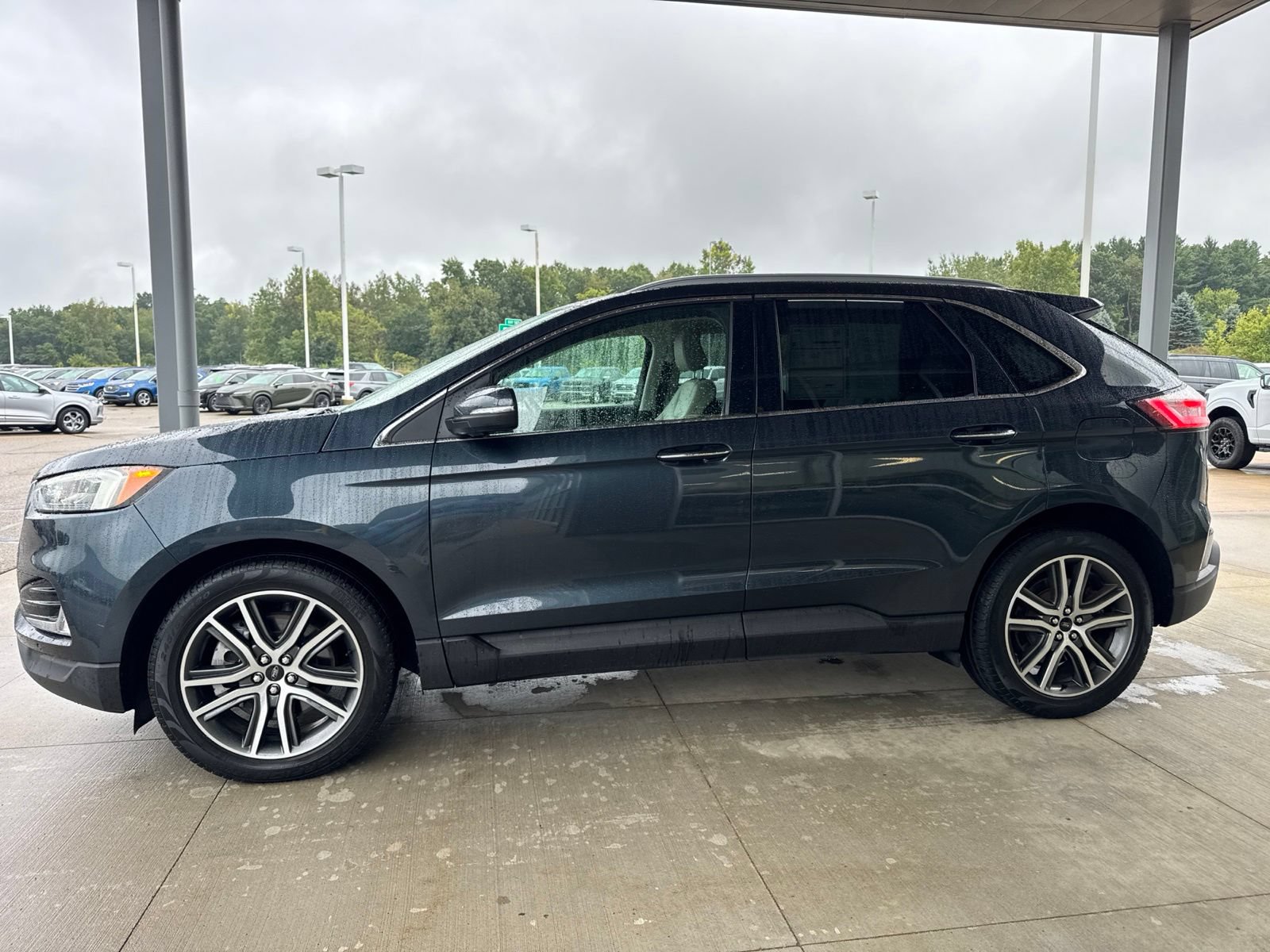 Certified 2024 Ford Edge Titanium w/ Equipment Group 301A AWD/4WD image 4