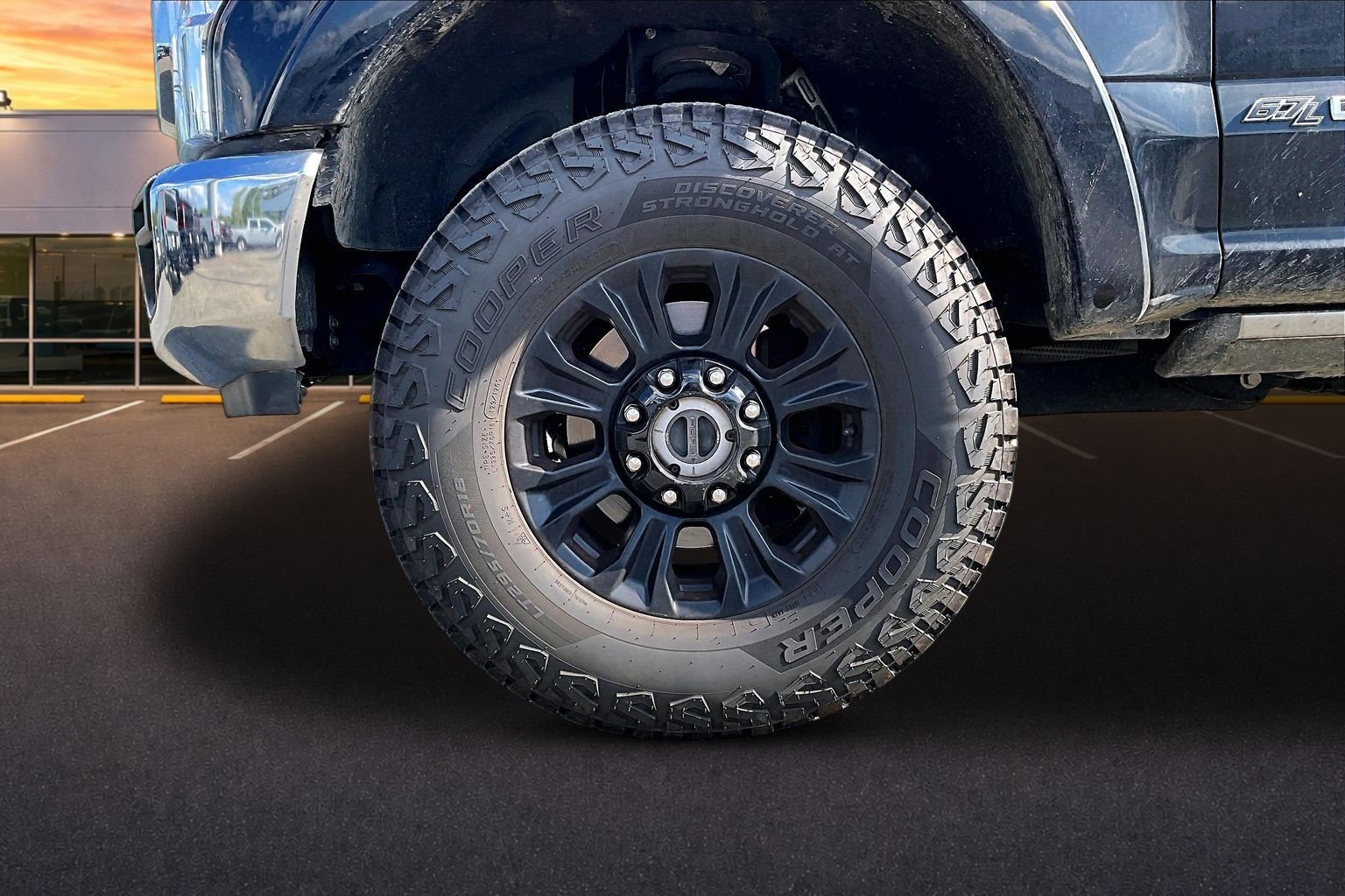 Certified 2022 Ford F250 King Ranch w/ Tremor Off-Road Package AWD/4WD image 9