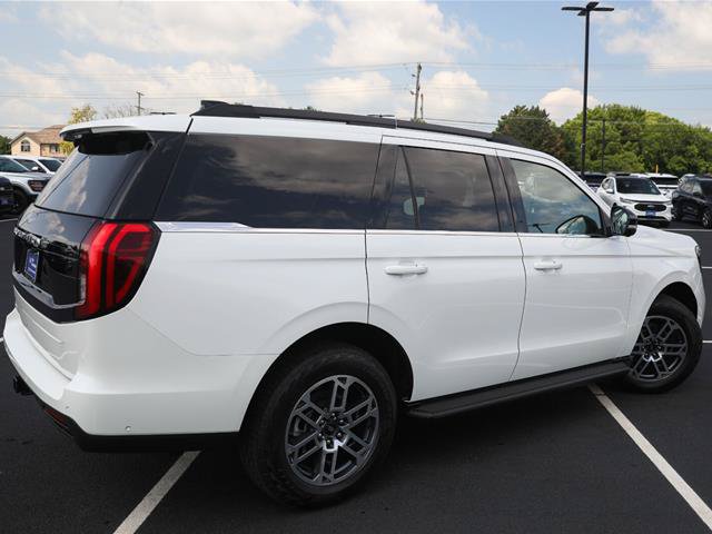 Certified 2025 Ford Expedition Active AWD/4WD image 7
