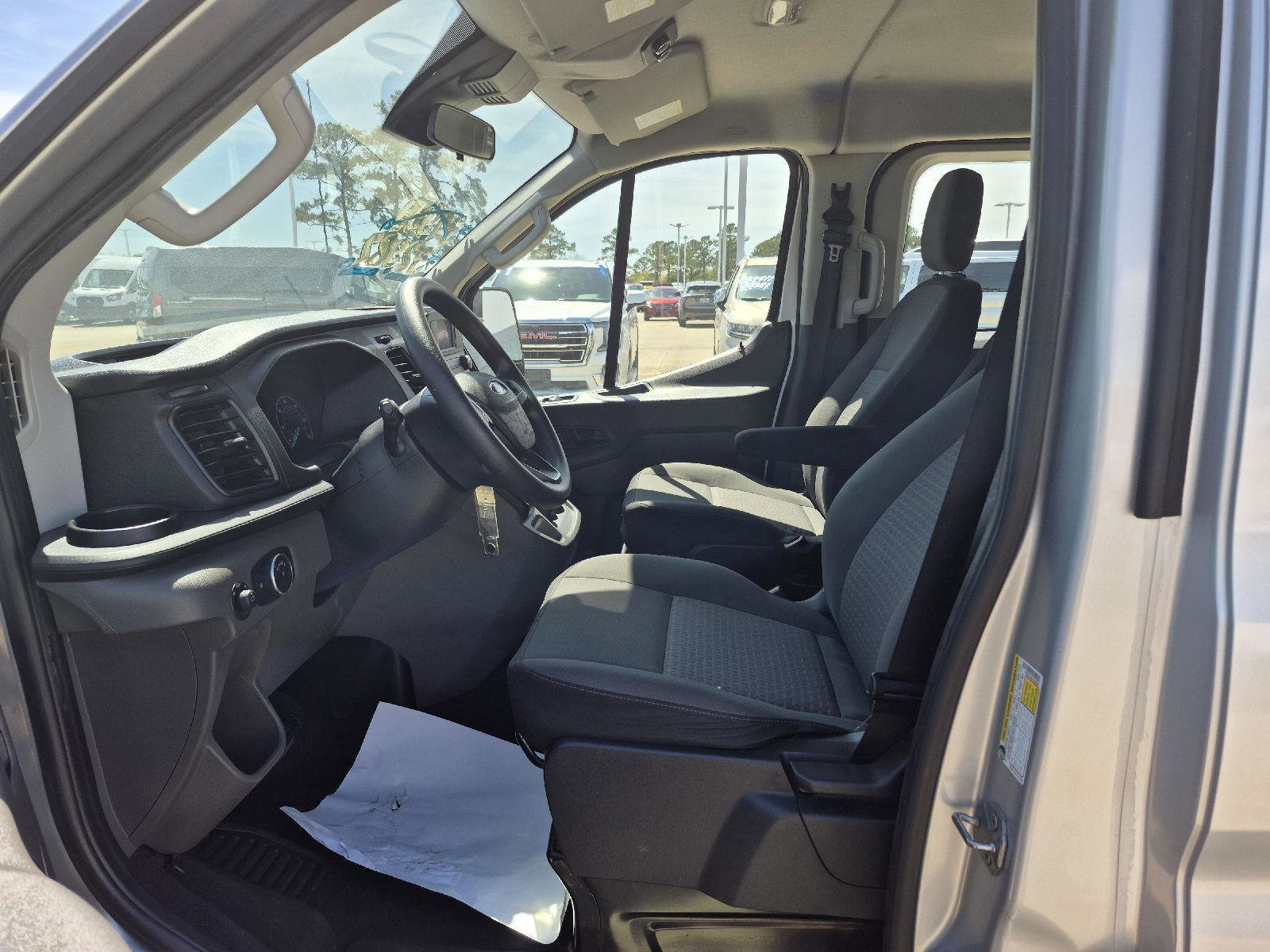 Certified 2020 Ford Transit 350 XLT RWD image 7