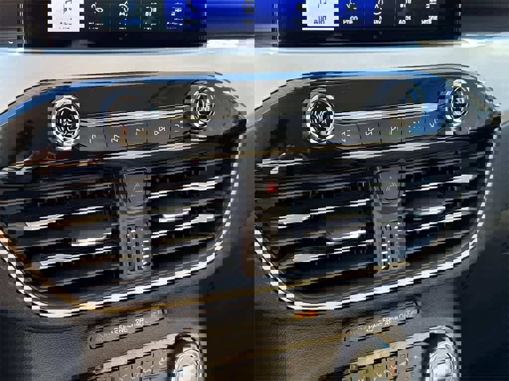 Certified 2021 Ford Escape SE w/ SE Sport Appearance Package image 28