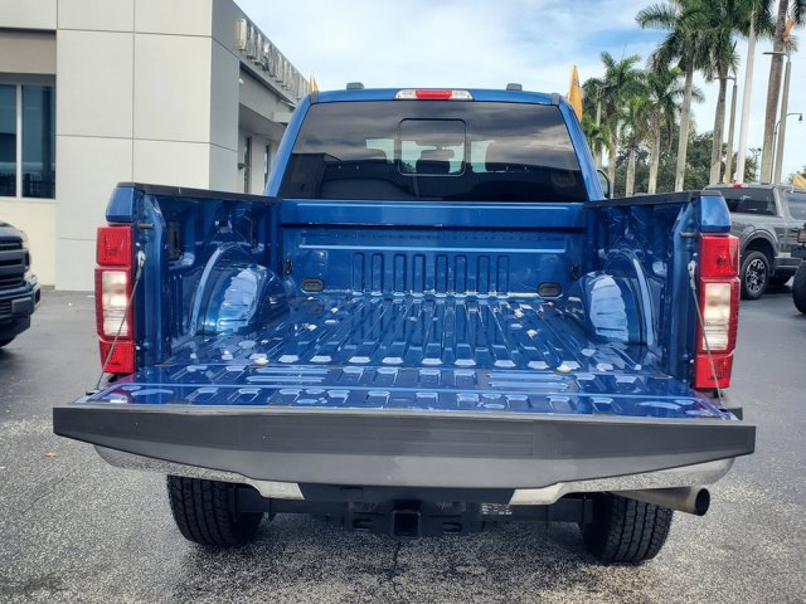 Certified 2022 Ford F250 Lariat w/ Tremor Off-Road Package image 8