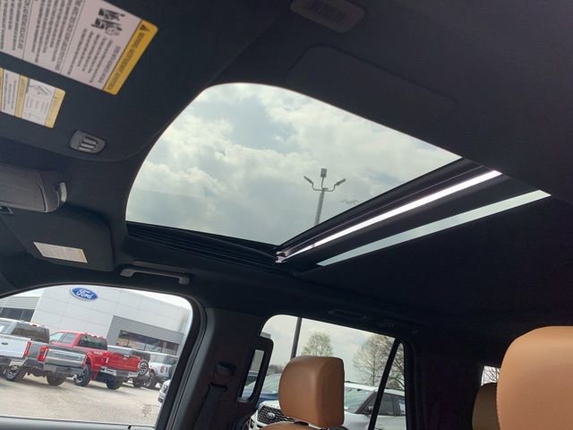 Certified 2024 Ford Expedition Platinum image 42