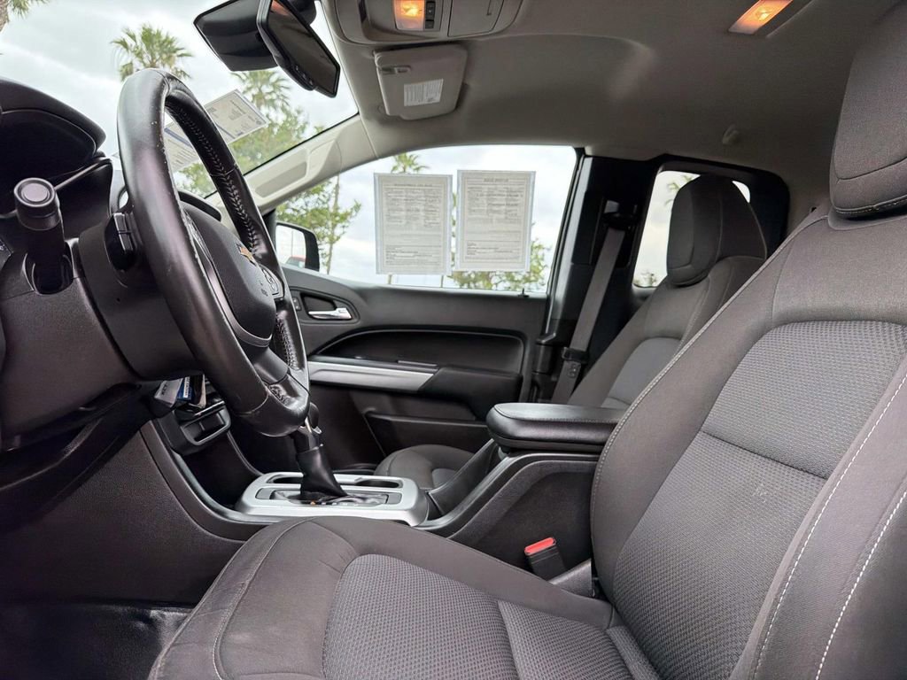 Used 2022 Chevrolet Colorado LT w/ Fleet Safety Package image 17