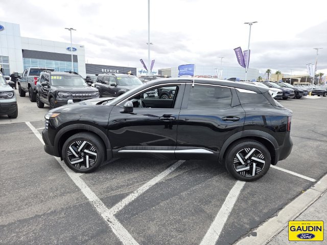 Used 2025 Nissan Kicks SV FWD image 4