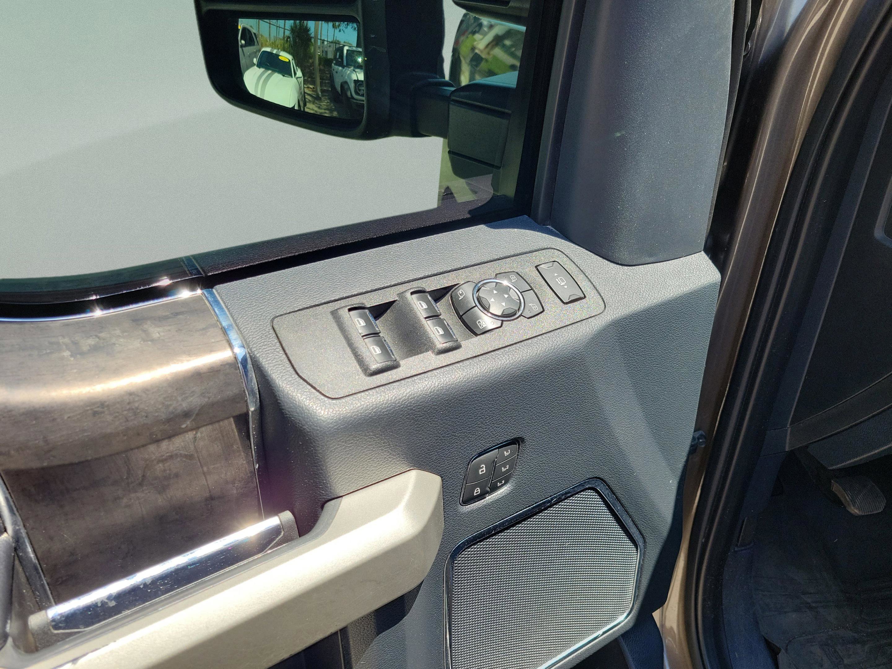 Certified 2022 Ford F350 Lariat w/ Lariat Ultimate Package AWD/4WD image 15