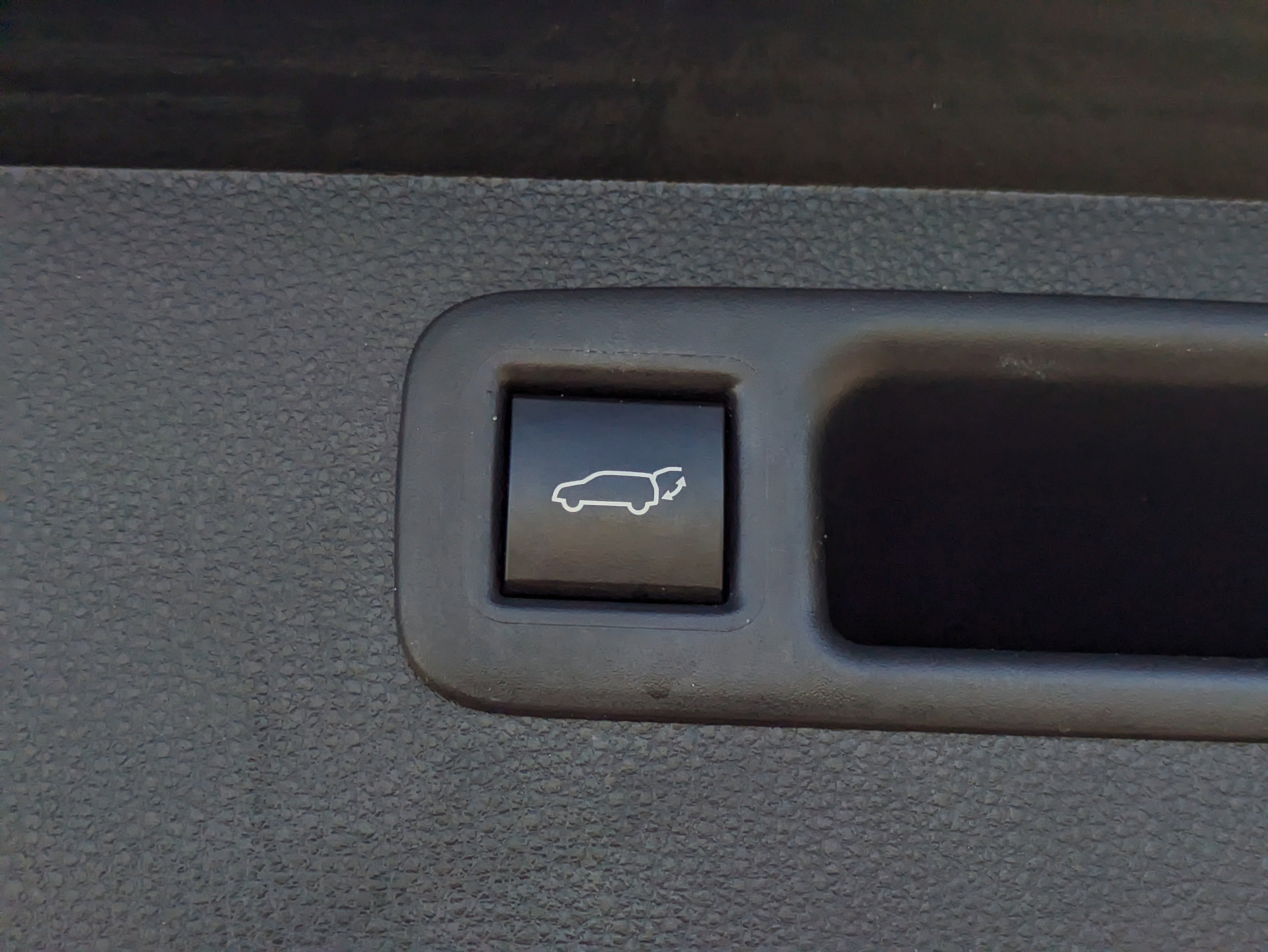 Used 2021 Toyota Highlander XLE image 14