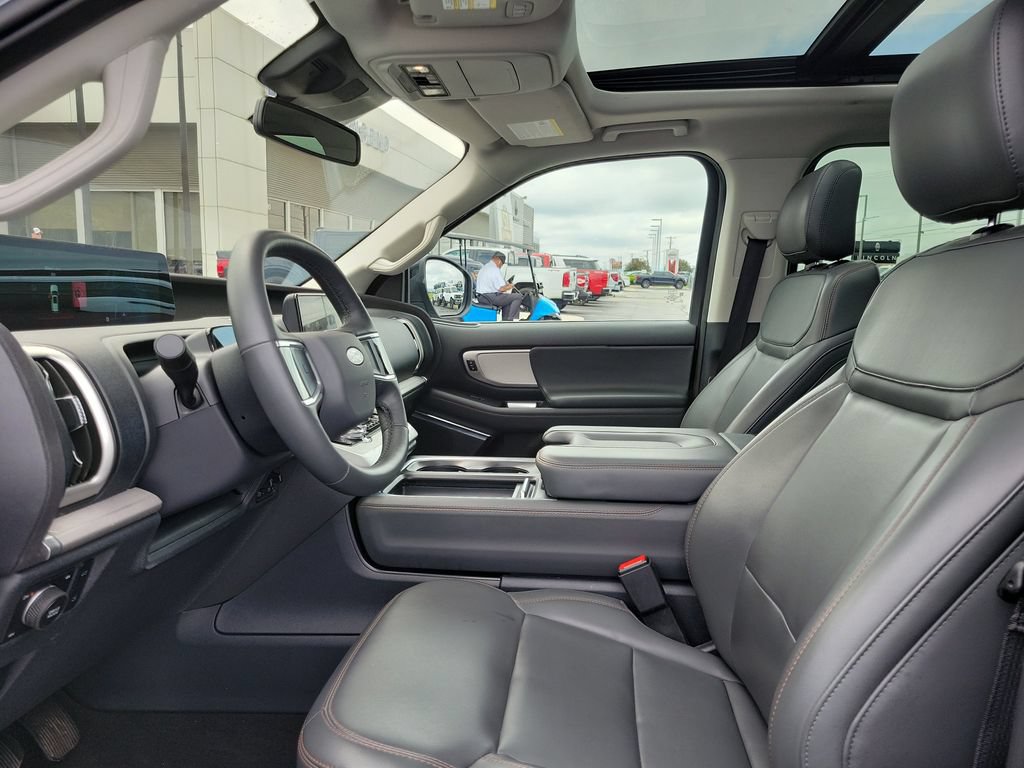 Certified 2025 Ford Expedition Max Active AWD/4WD image 18