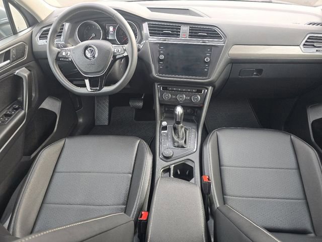 Used 2021 Volkswagen Tiguan SE image 20