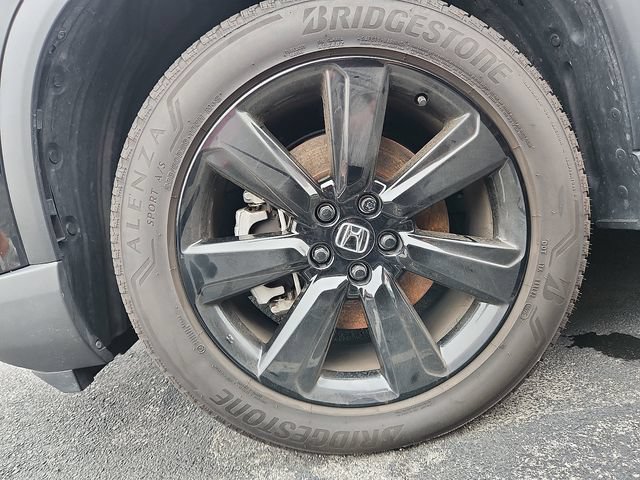 Used 2025 Honda Pilot Black Edition image 8