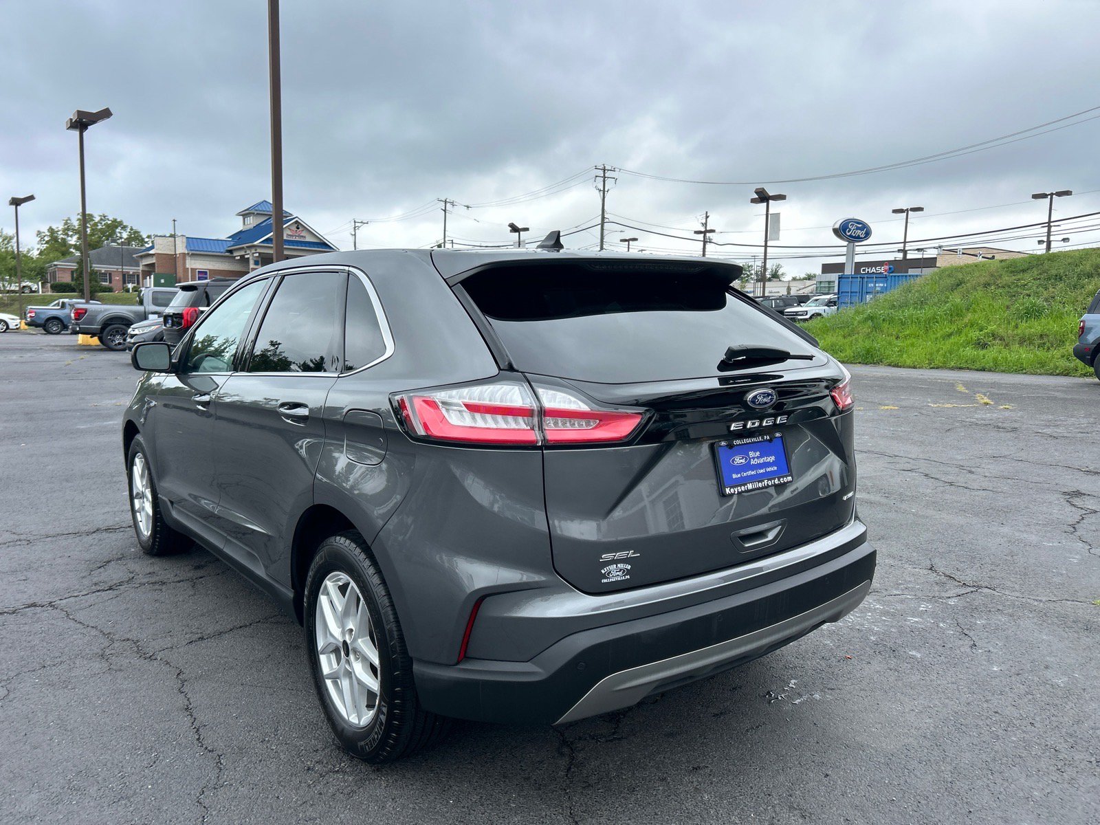 Certified 2023 Ford Edge SEL w/ Convenience Package AWD/4WD image 11