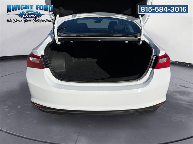 Used 2023 Chevrolet Malibu LT image 18