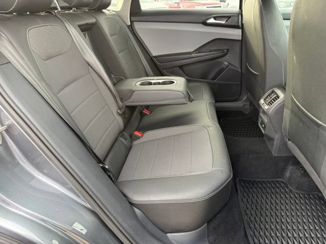 Used 2022 Volkswagen Taos SE FWD image 34