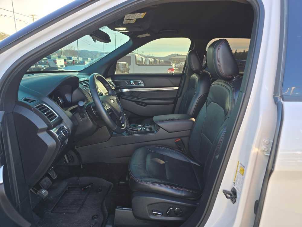 Certified 2018 Ford Explorer Sport image 9