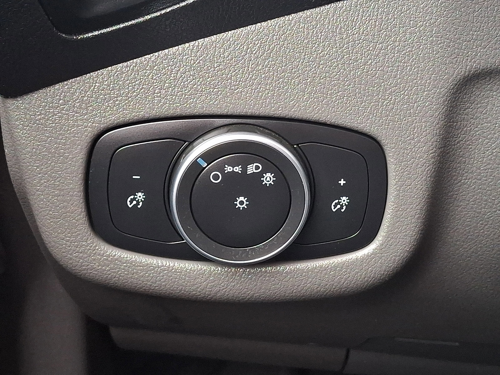 Certified 2023 Ford Transit Connect XL image 27