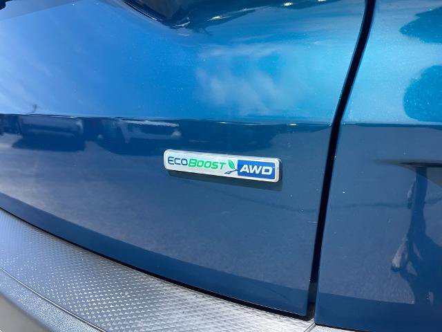 Certified 2020 Ford Escape Titanium AWD/4WD image 6