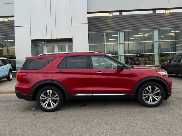 Certified 2020 Ford Explorer Platinum w/ Premium Technology Package AWD/4WD image 4
