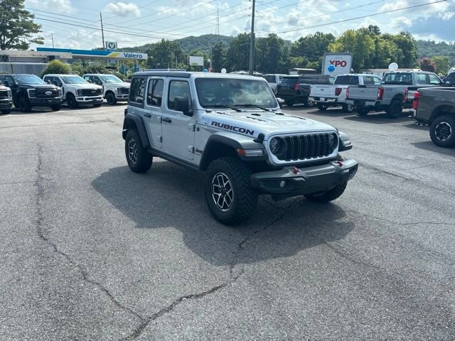 Used 2024 Jeep Wrangler Unlimited Rubicon AWD/4WD image 2