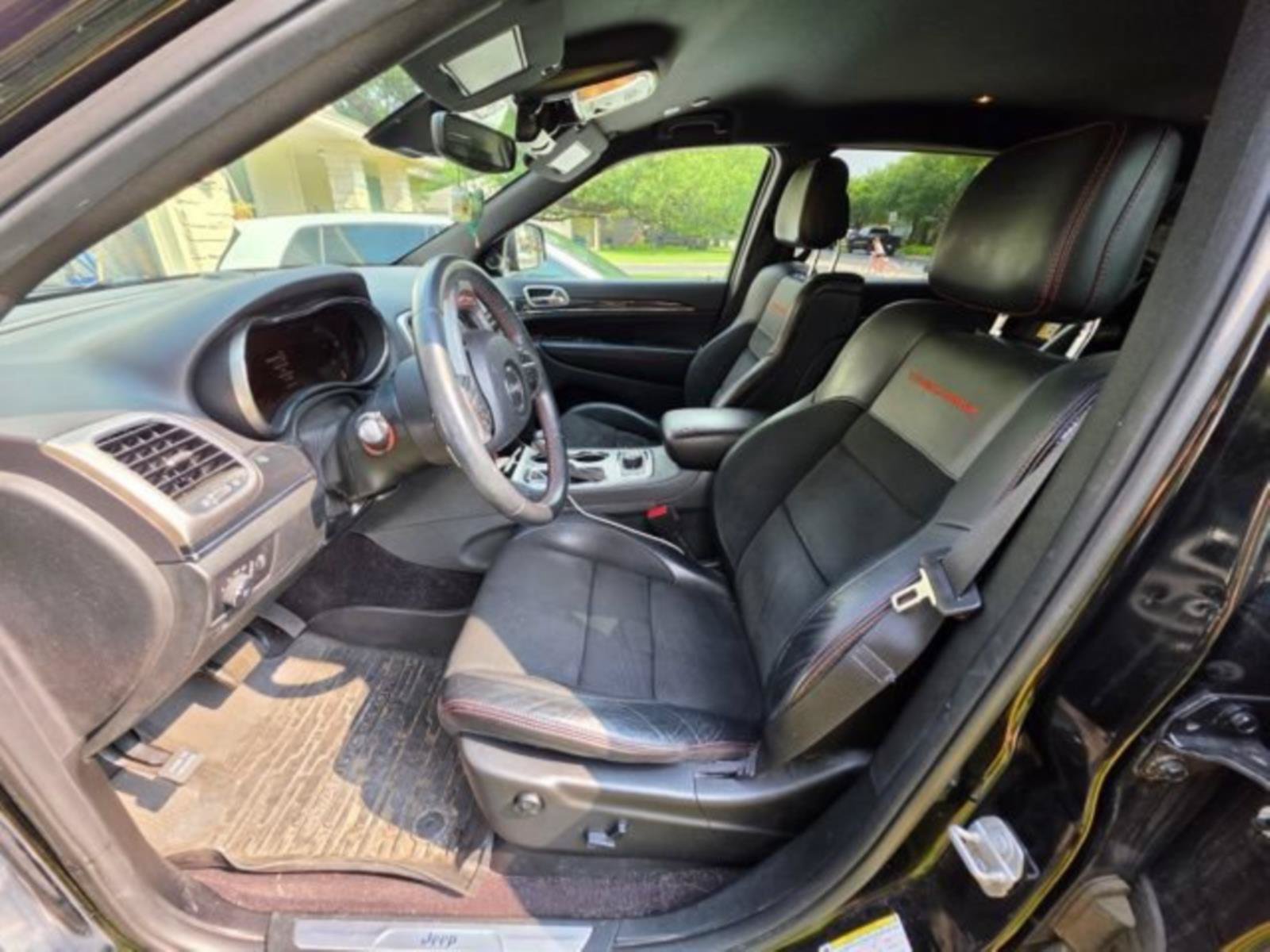 Used 2018 Jeep Grand Cherokee Trailhawk AWD/4WD image 3