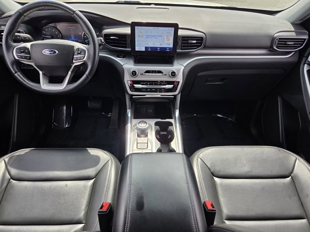 Certified 2022 Ford Explorer XLT w/ Equipment Group 202A AWD/4WD image 12