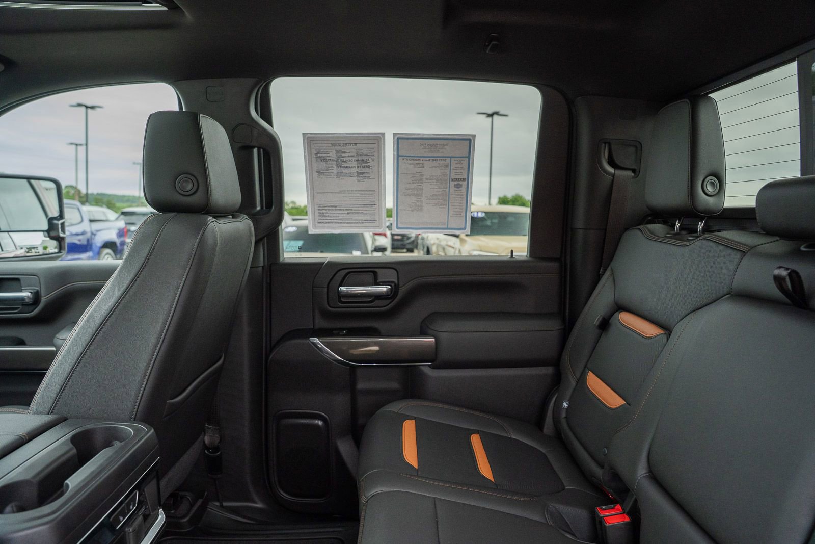 Used 2022 GMC Sierra 2500 AT4 w/ AT4 Premium Plus Package AWD/4WD image 37