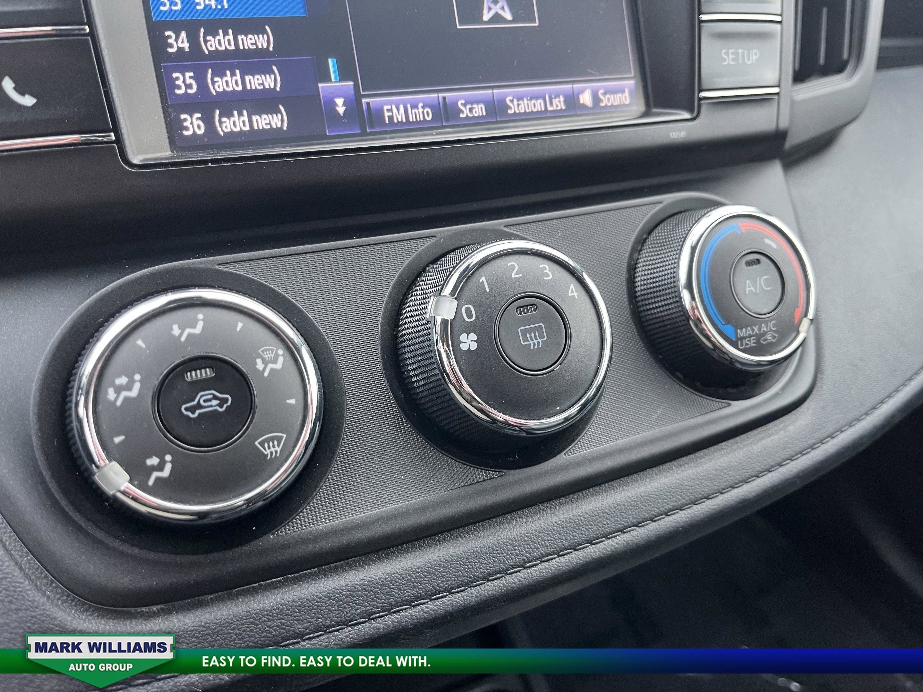 Used 2018 Toyota RAV4 LE image 11