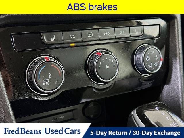 Used 2023 Volkswagen Taos SE AWD/4WD image 18