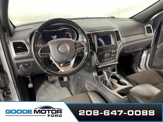 Used 2021 Jeep Grand Cherokee Laredo AWD/4WD image 8