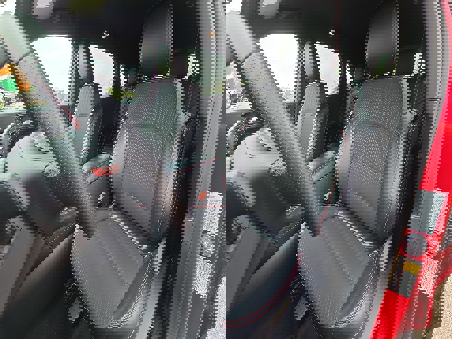 Certified 2025 Ford Escape ST-Line Select image 11