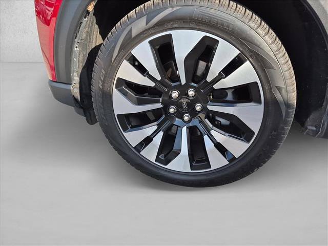 Certified 2026 Ford Explorer Platinum w/ LUX Leather Package AWD/4WD image 10