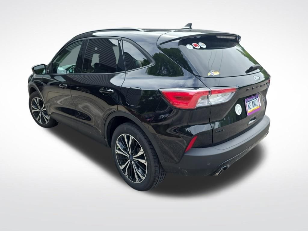 Certified 2022 Ford Escape SEL w/ SEL Stealth AWD Package image 4
