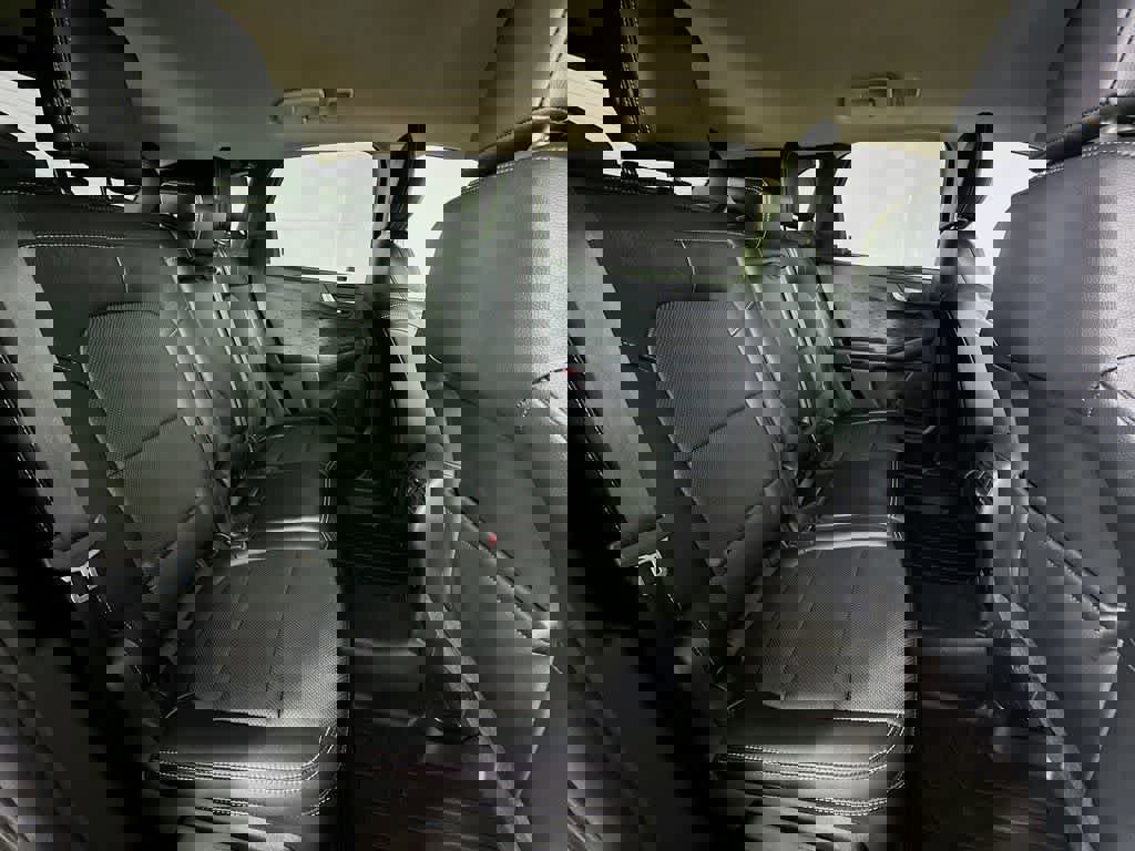 Certified 2020 Ford Escape Titanium image 33