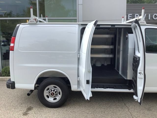 Used 2026 GMC Savana 2500 w/ Driver Convenience Package RWD image 12