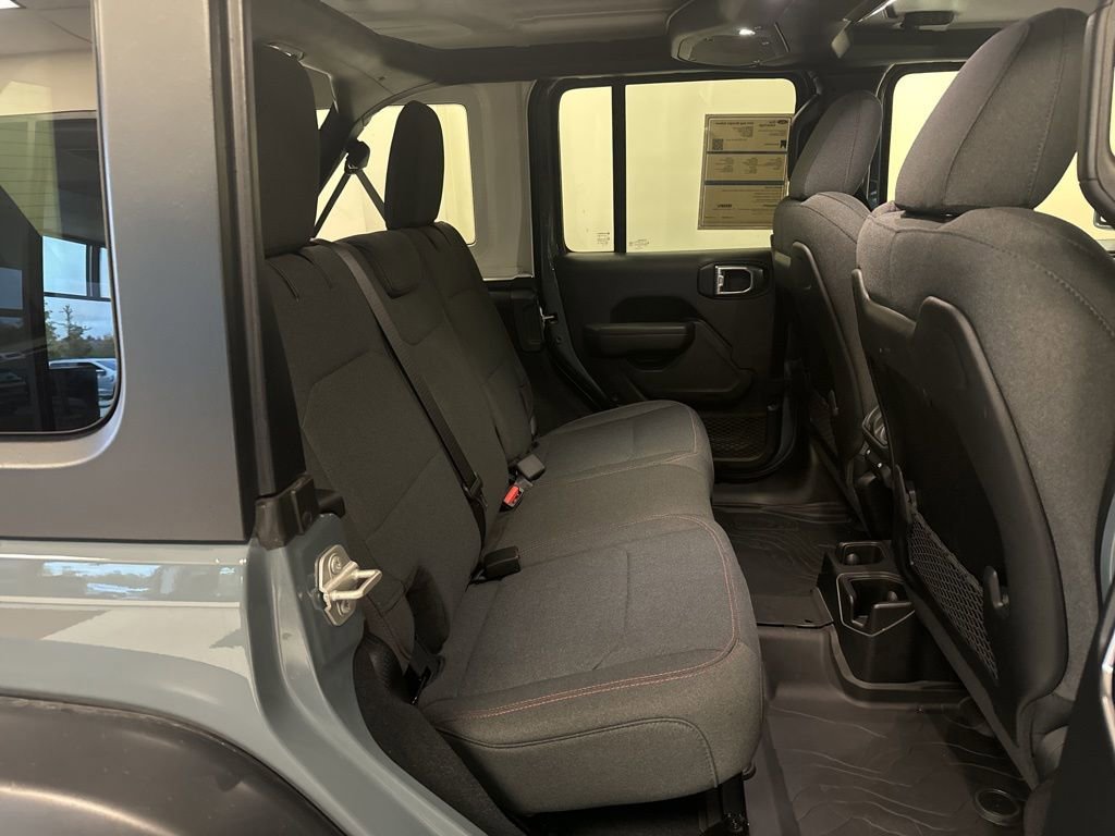 Used 2024 Jeep Wrangler Unlimited Rubicon w/ Convenience Group image 20