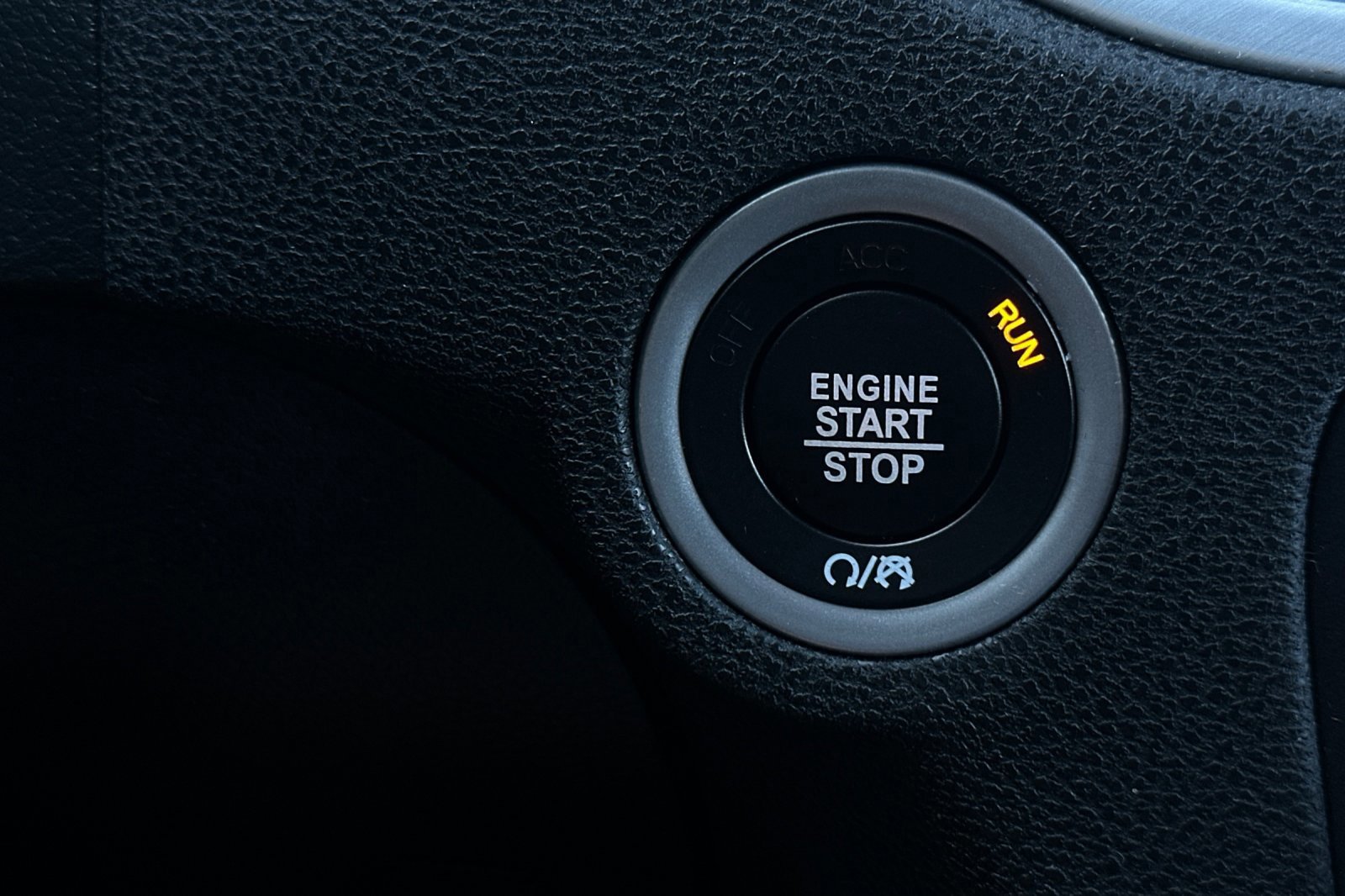 Used 2020 Dodge Charger R/T w/ Performance Handling Group image 23