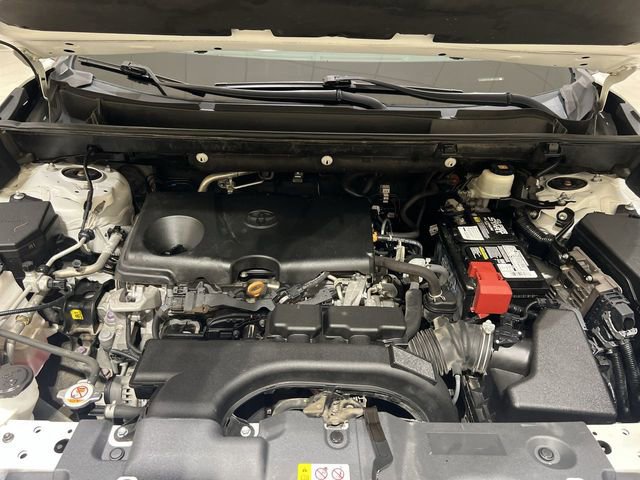 Used 2020 Toyota RAV4 XLE w/ Convenience Package FWD image 25