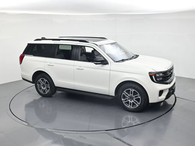 Certified 2025 Ford Expedition Active AWD/4WD image 46