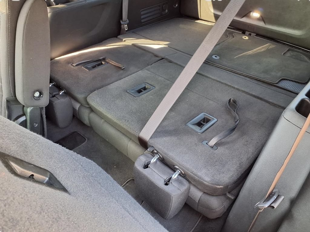 Used 2023 Chevrolet Traverse LT AWD/4WD image 28