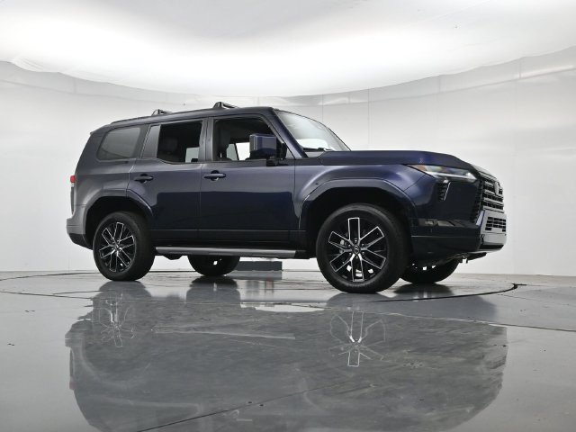 Used 2025 Lexus GX 550 w/ Accessory Package (2T) AWD/4WD image 35