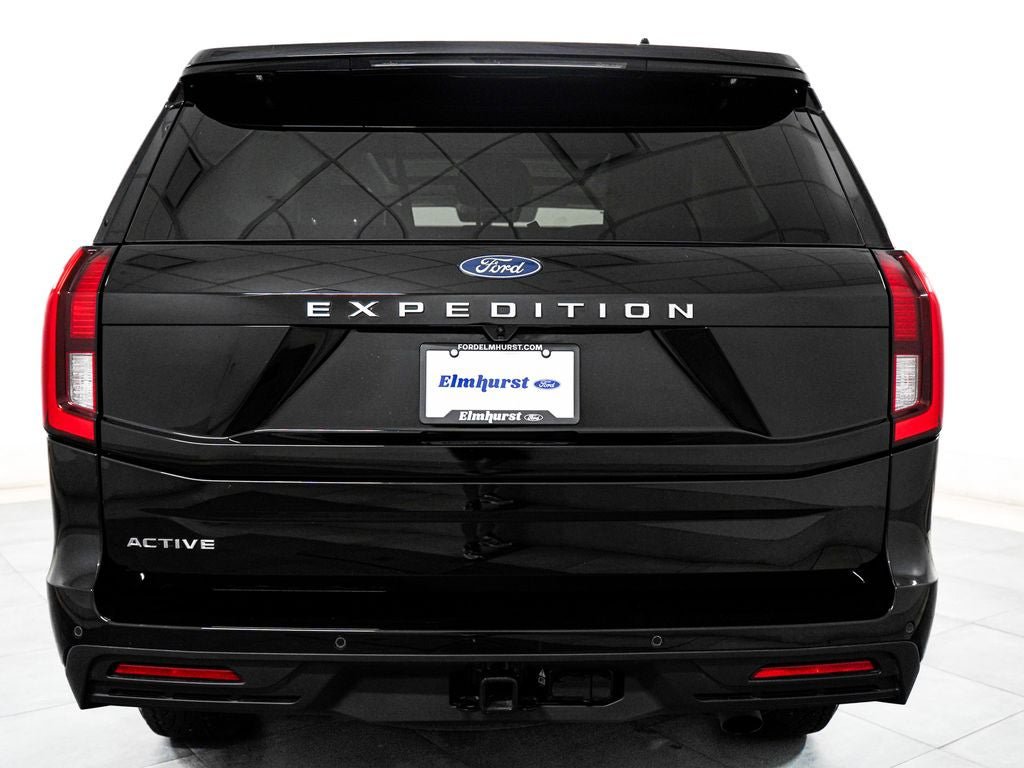 Certified 2025 Ford Expedition Active AWD/4WD image 6